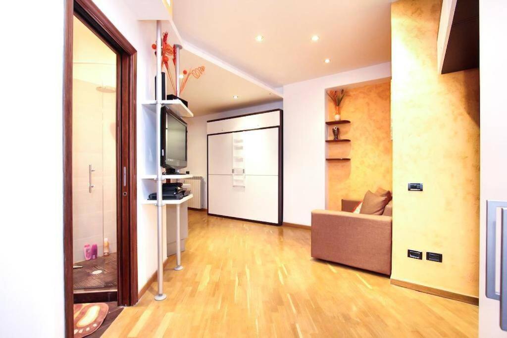 Petite Home In Roma Esterno foto